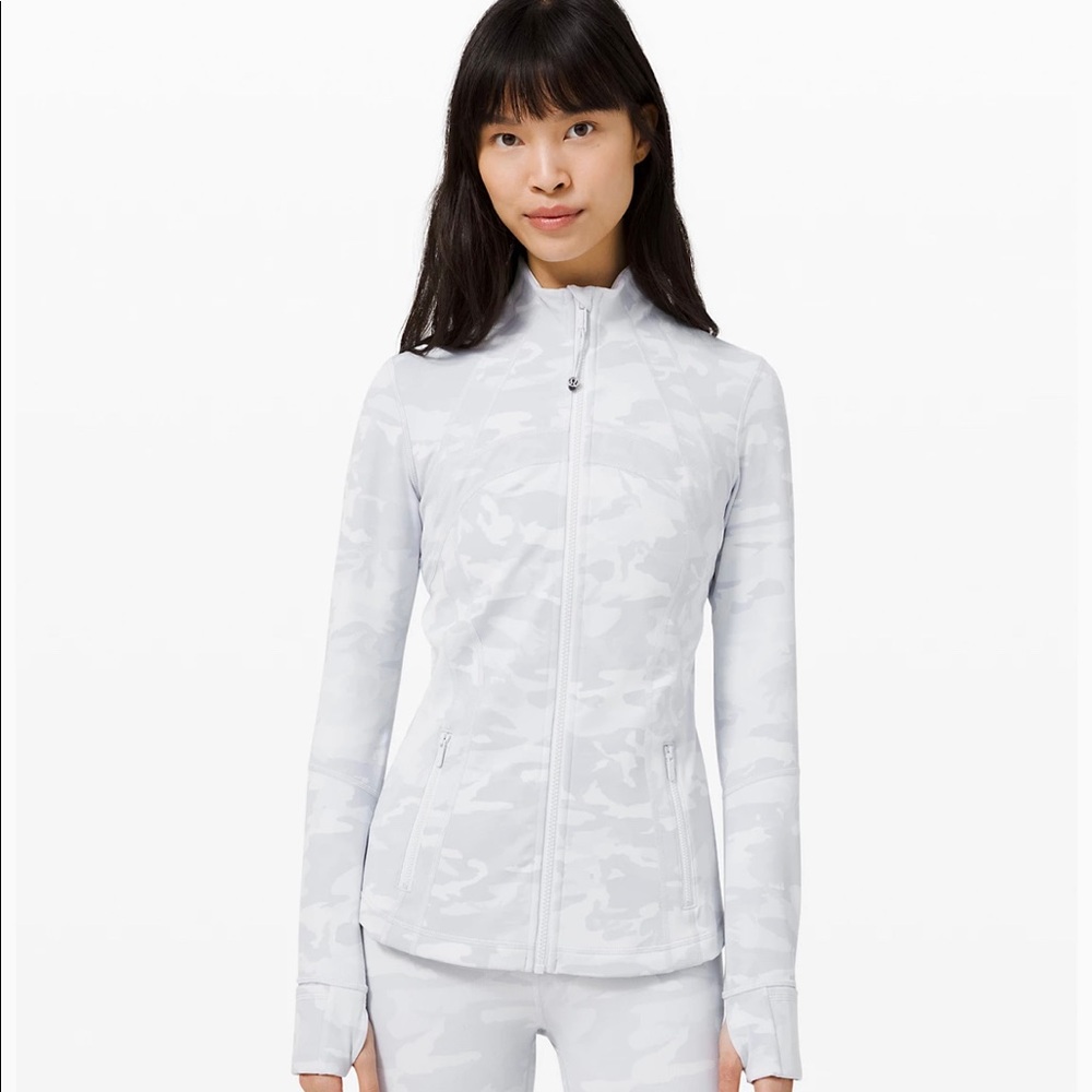 Moving sale Lululemon define jacket